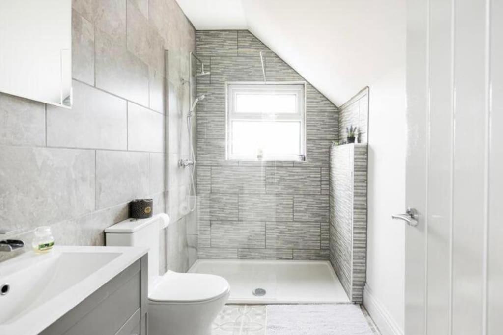 Three Storey Clifton Town House Bristol Exterior photo