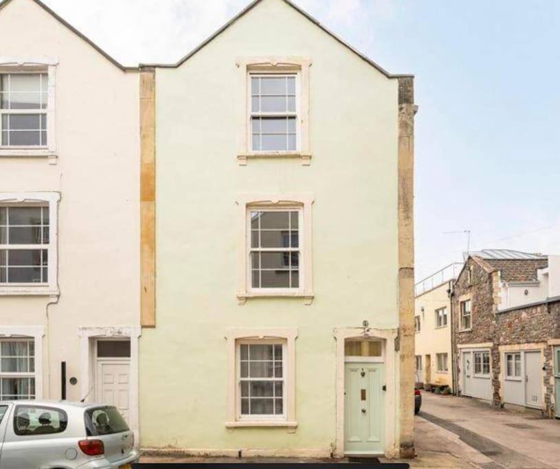 Three Storey Clifton Town House Bristol Exterior photo